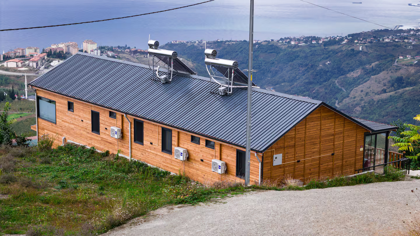 Doğa Manzaralı Bungalov (2)