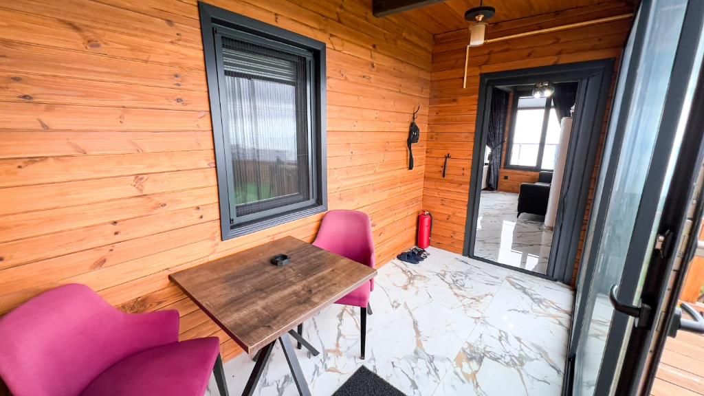 Doğa Manzaralı Bungalov (2)